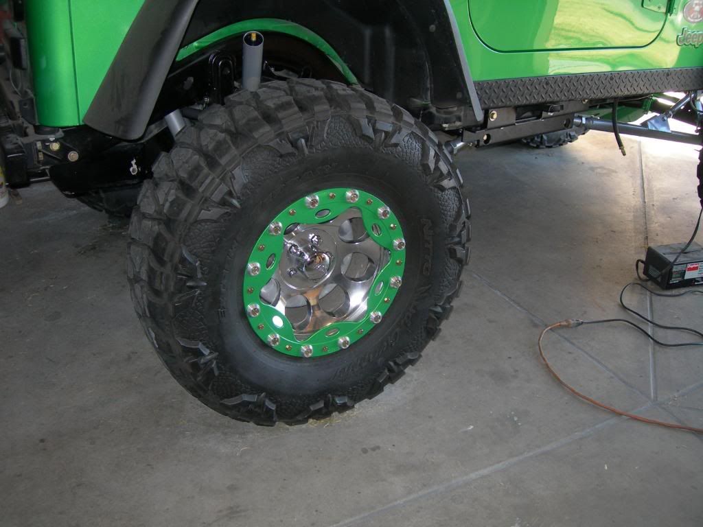 Mickey Thompson Classic Lock Ring in Gold